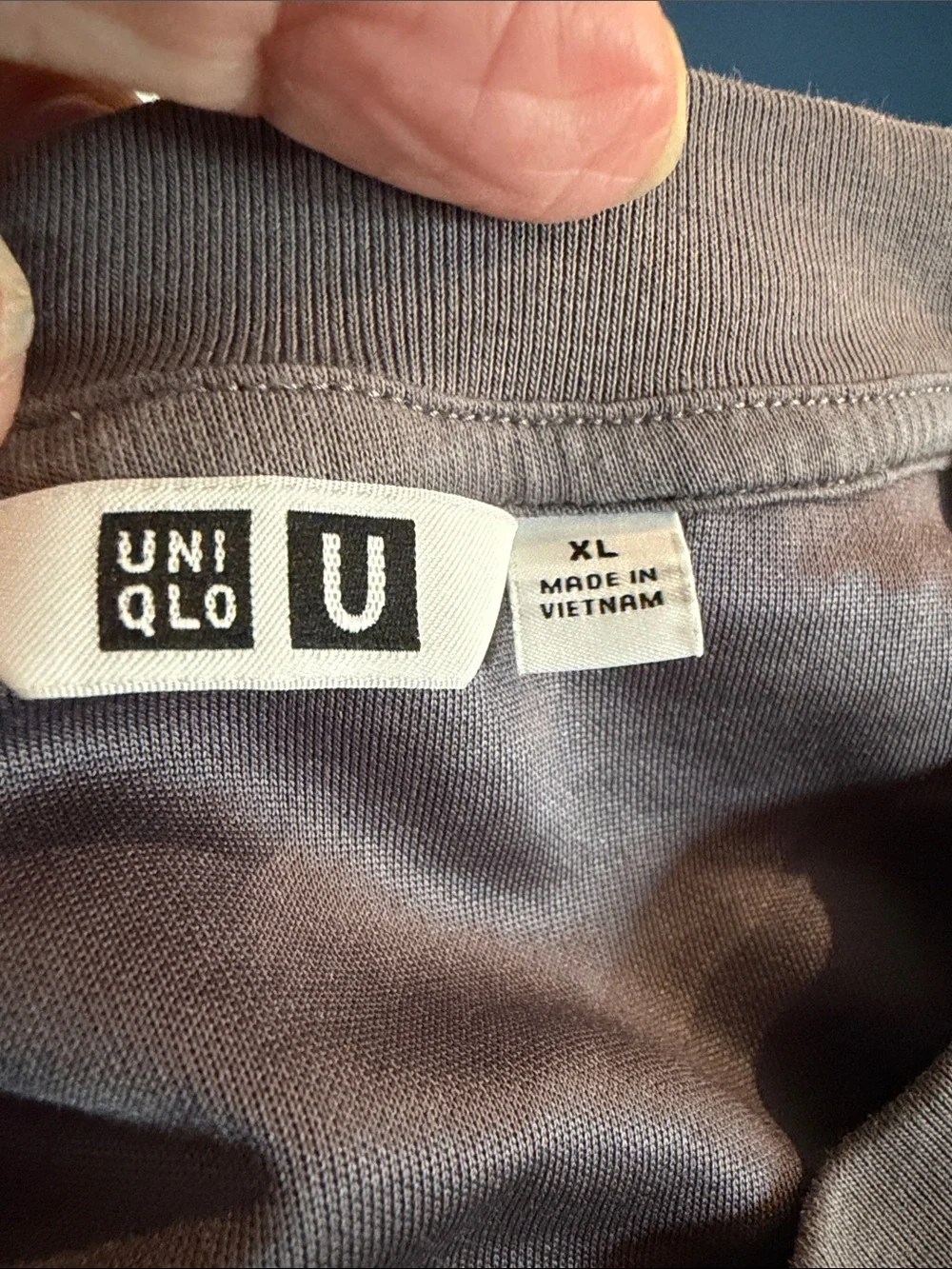 Uniqlo Men's Crewneck Sweater - Charcoal Gray